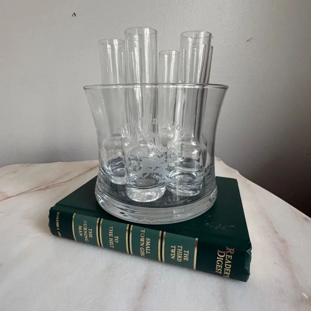 Notre Dame Fighting Irish Glass Ice Bucket Chiller & 6 Shooter Glasses Set